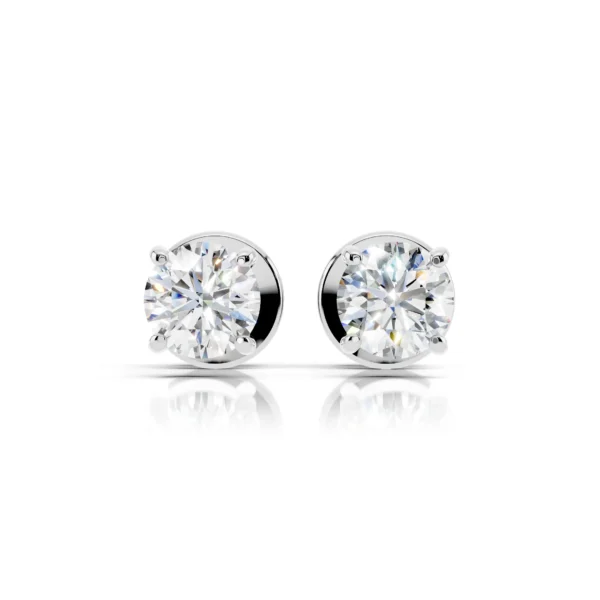 Пусеты с бриллиантами вид спереди